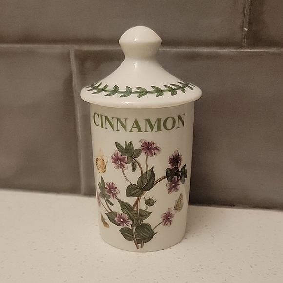 Portmeirion White and Green Cinnamon Jar - Picture 1 of 4